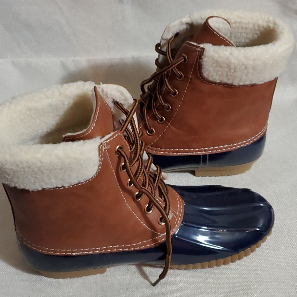 Adriana New York Navy Dylan Boots NWOT WS - Picture 8 of 13